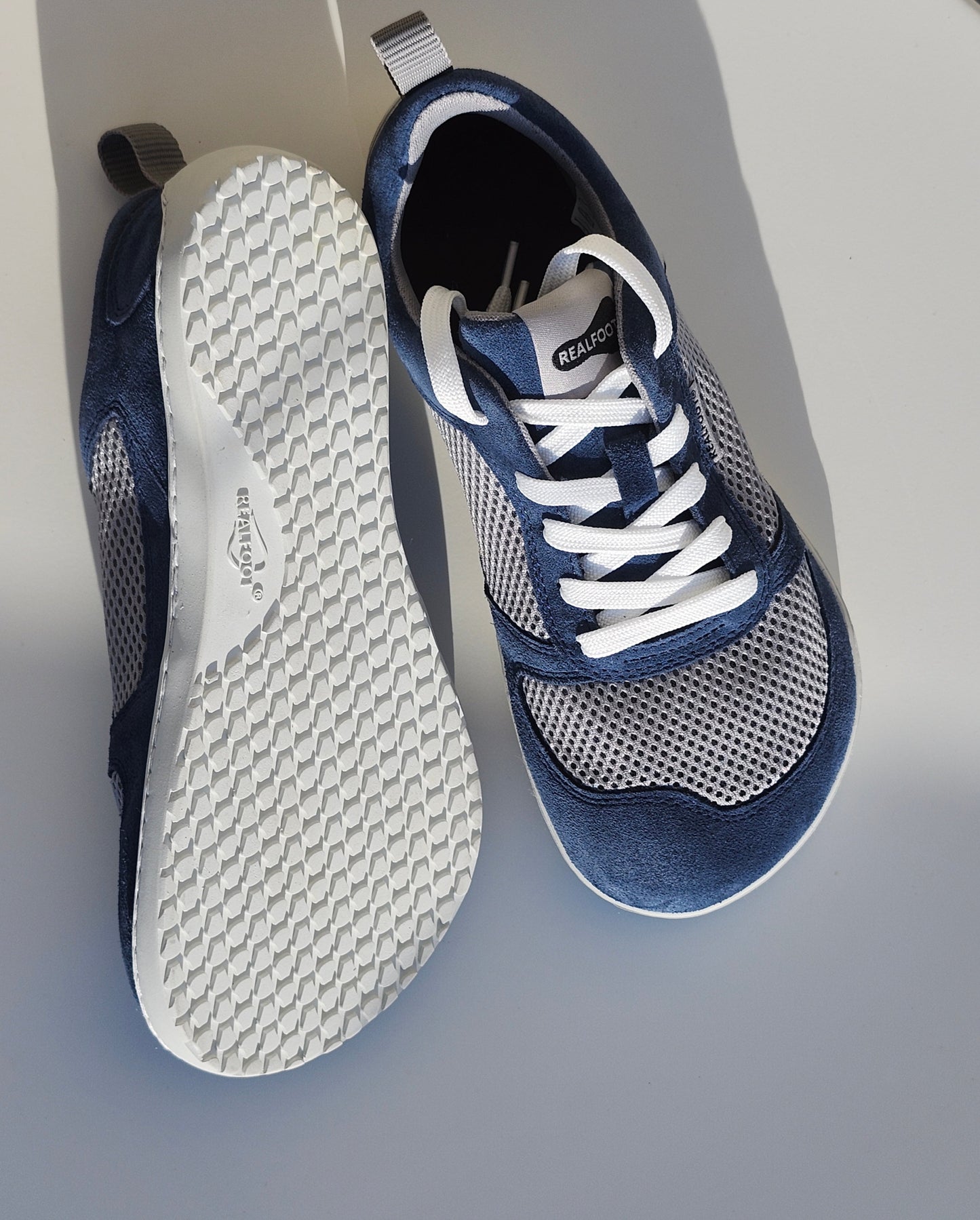 NATURAL RUNNER Barefoot Sneakers