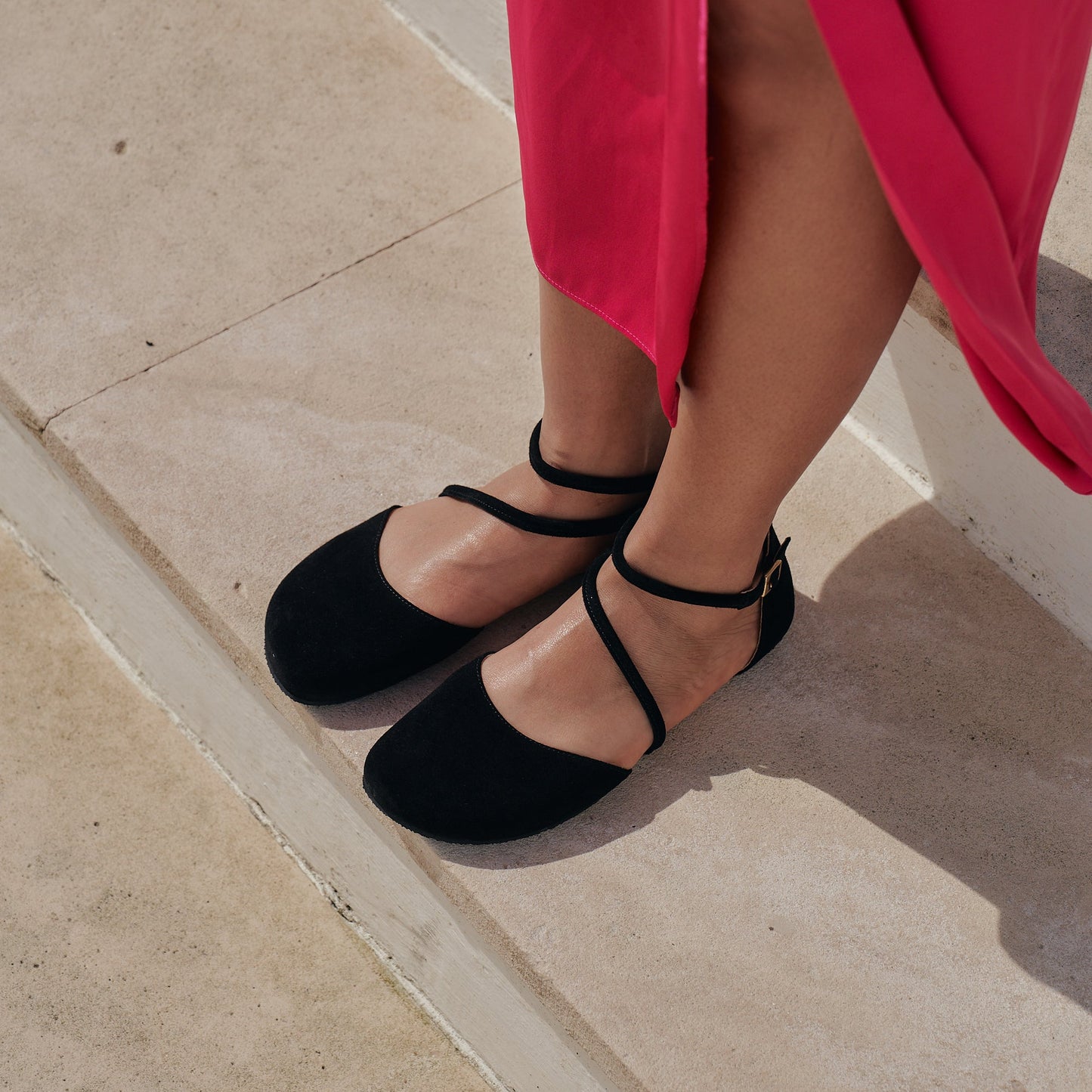 ORCHID Black barefoot sandals