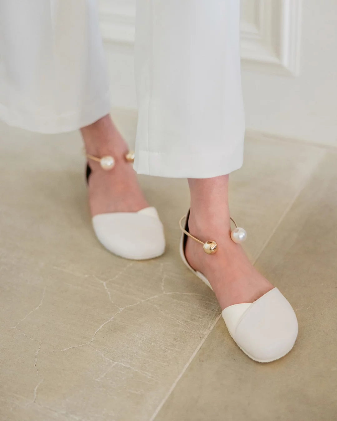 POPPY White Barefoot Sandals