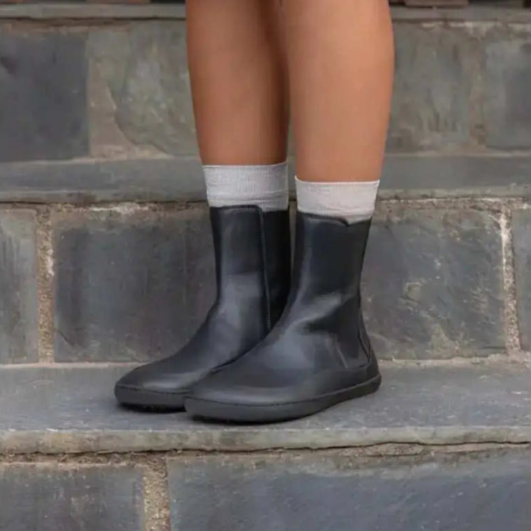 VICTORY Shapen Leather Chelsea Boot - VICTORY