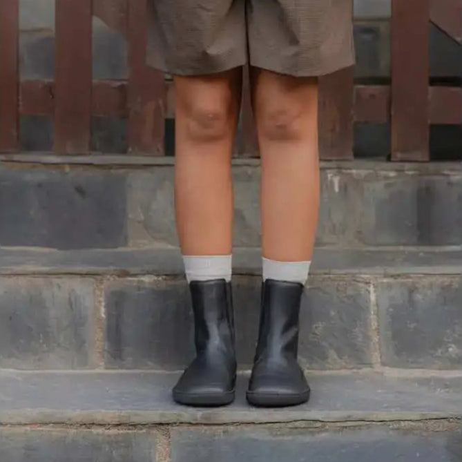 VICTORY Shapen Leather Chelsea Boot - VICTORY