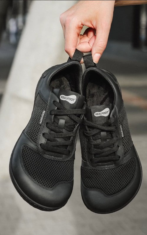 NATURAL RUNNER Black Barefoot Trainers