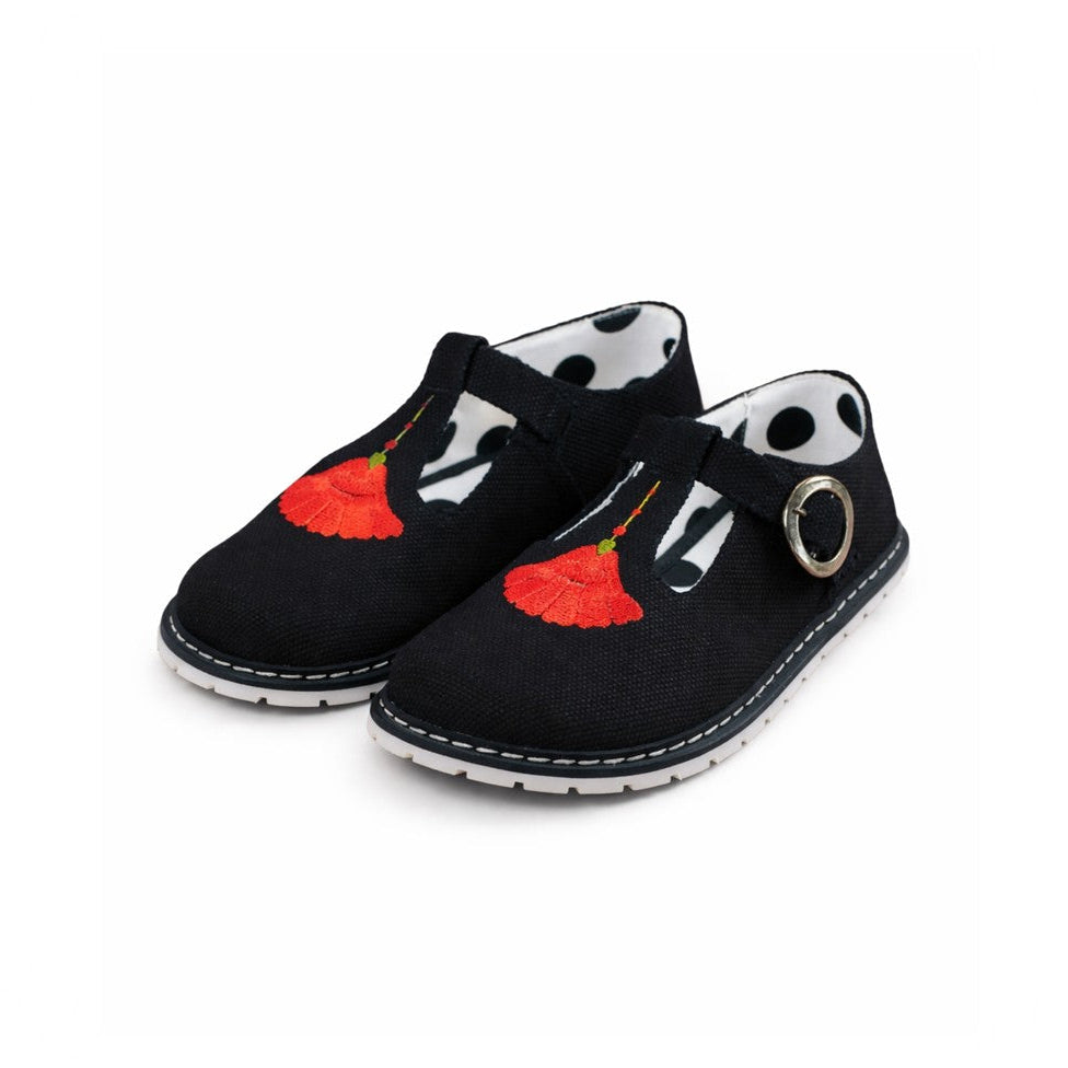 CLAVELES Barefoot Mary Jane shoes (Expected in August)