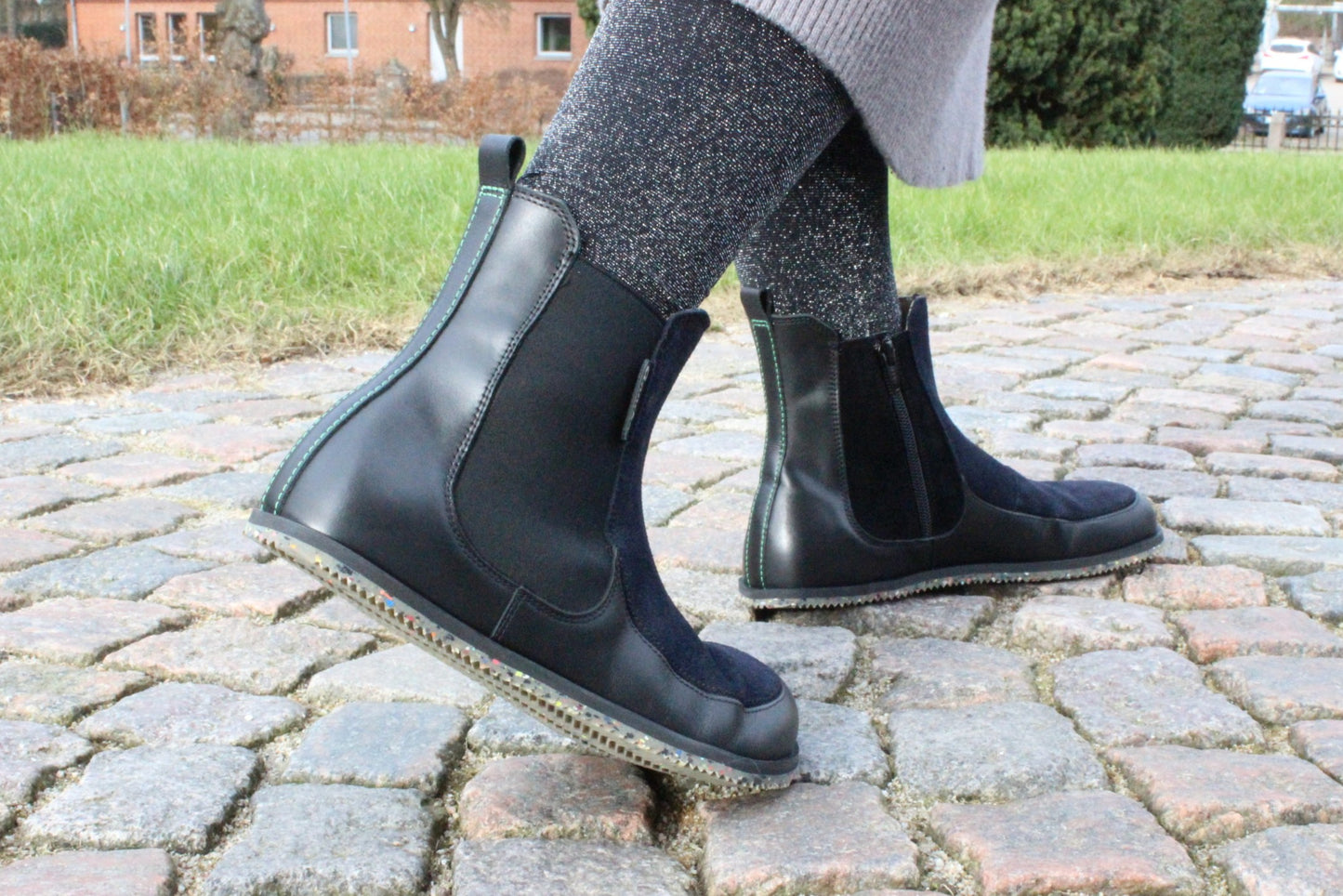 PALUSTRIA Black Barefoot Chelsea Boots