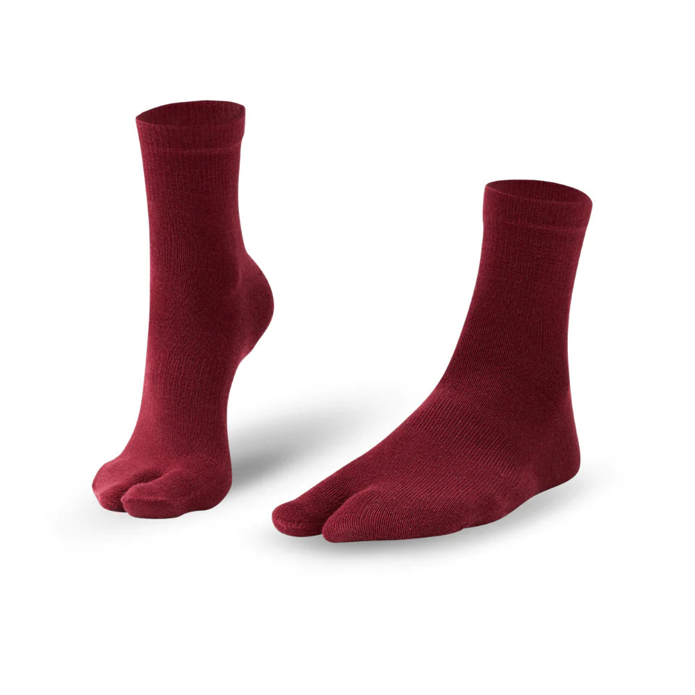 TABI ANKLE Wine Red split big toe socks