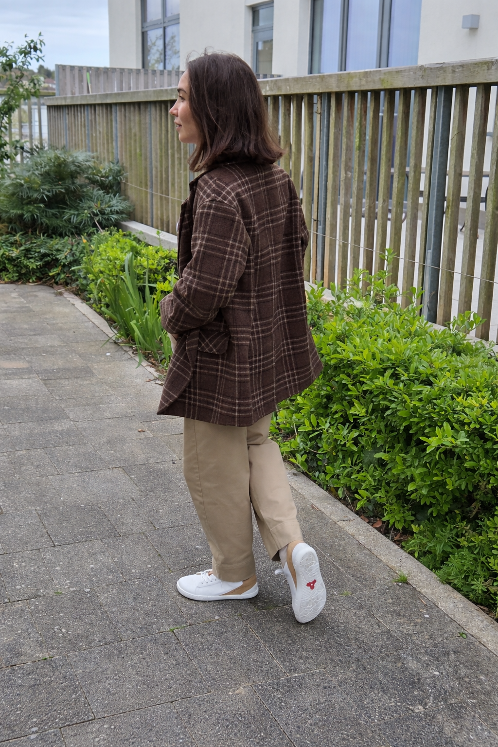 MAGNIFIQUE Beige barefoot trainers