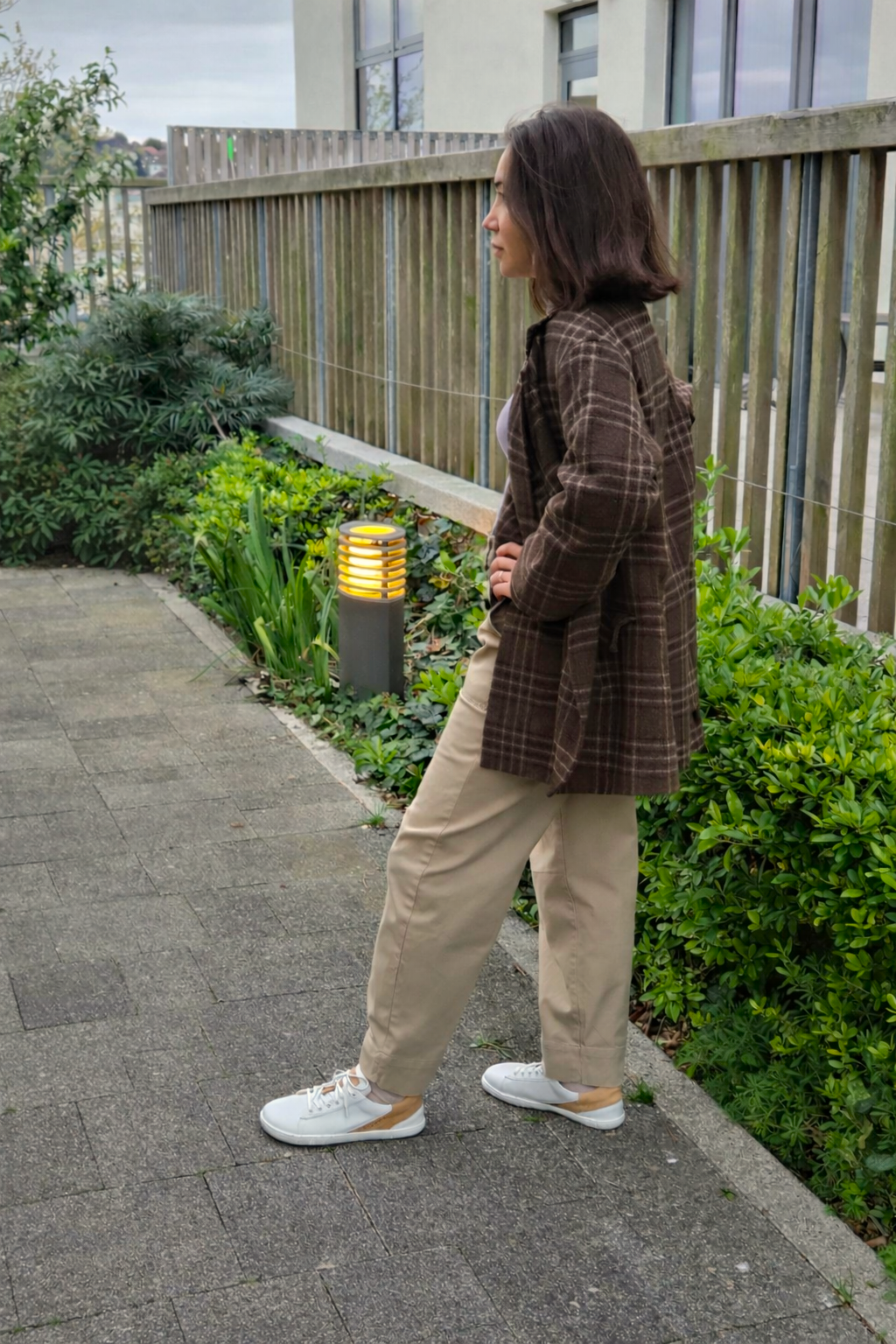 MAGNIFIQUE Beige barefoot trainers