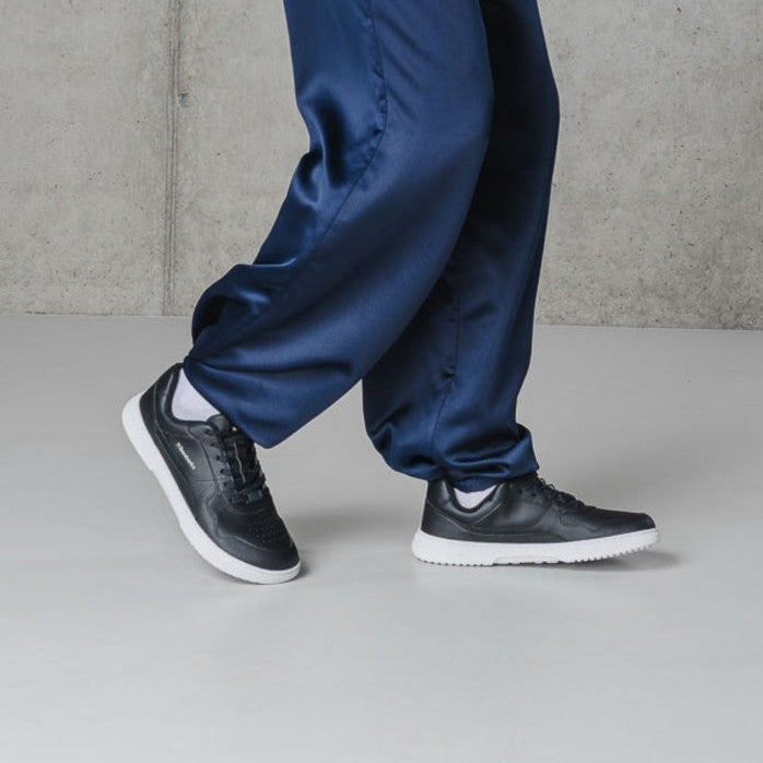 ZING Black-White Barefoot Trainers